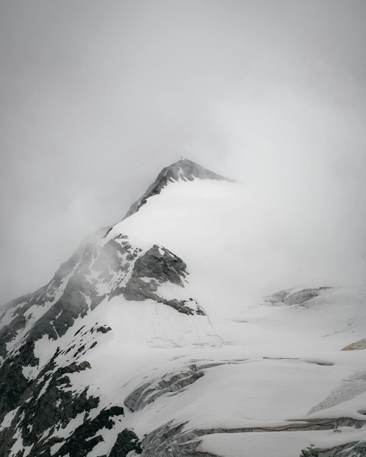 Kolahoi Glacier Trek